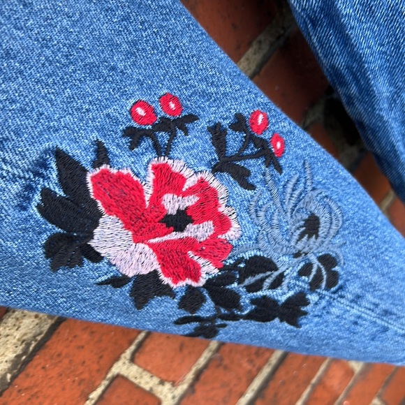 H&M LOGG Floral Embroidered Jeans - Picture 7 of 8